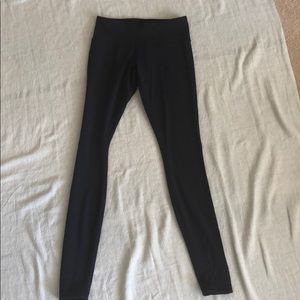 Super soft Navy size 6 long lululemon yoga pants
